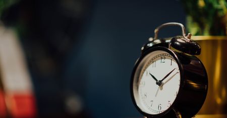 Kiedy zmiana czasu z letniego na zimowy? Czy to ostatnie przestawianie zegarów?