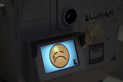 Samotność na Księżycu | recenzja filmu Moon 3