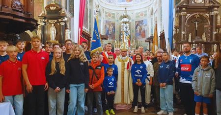 Msza święta dla sportowców w płockiej katedrze