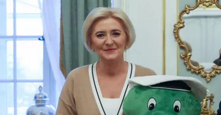 Agata Duda poprowadziła zajęcia. Uwagę przykuwa jej stylizacja