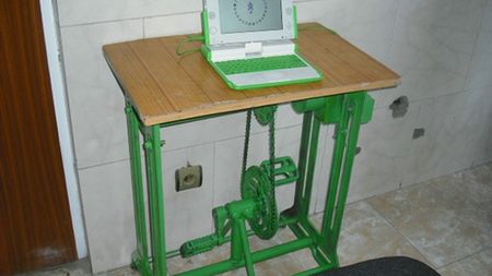 Świat przez różowe okulary czyli laptop na dwa pedały (wideo) 1