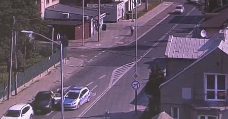 Śląsk. Czynna napaść kierowcy bmw na funkcjonariusza. Policja pokazała nagranie