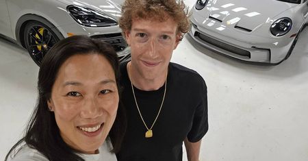 Zuckerberg pochwalił się nowymi autami. Takiego cayenne nie ma nikt inny
