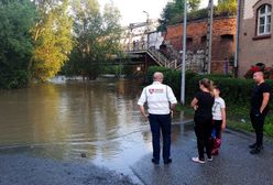 Dolny Śląsk. Kłodzko mierzy się z powodzią. Burmistrz apeluje do mieszkańców o rozwagę