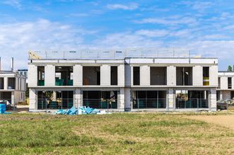 Domy zamiast pól. Właściciele nieruchomości masowo składają wnioski