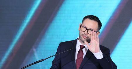 Obajtek odwołany z Orlenu. Znamy zdanie Polaków