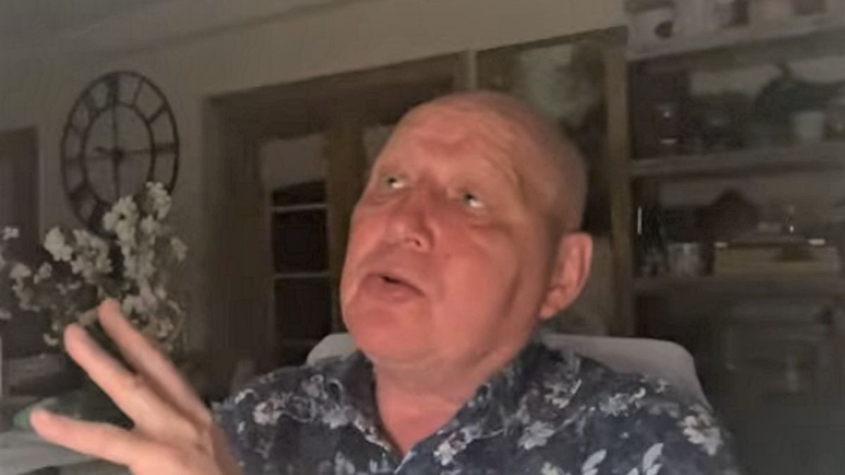Krzysztof Jackowski to najsłynniejszy polski jasnowidz. 