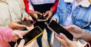 Od cegieł z antenką do nowoczesnych smartfonów. Telefony odmieniły nasz świat