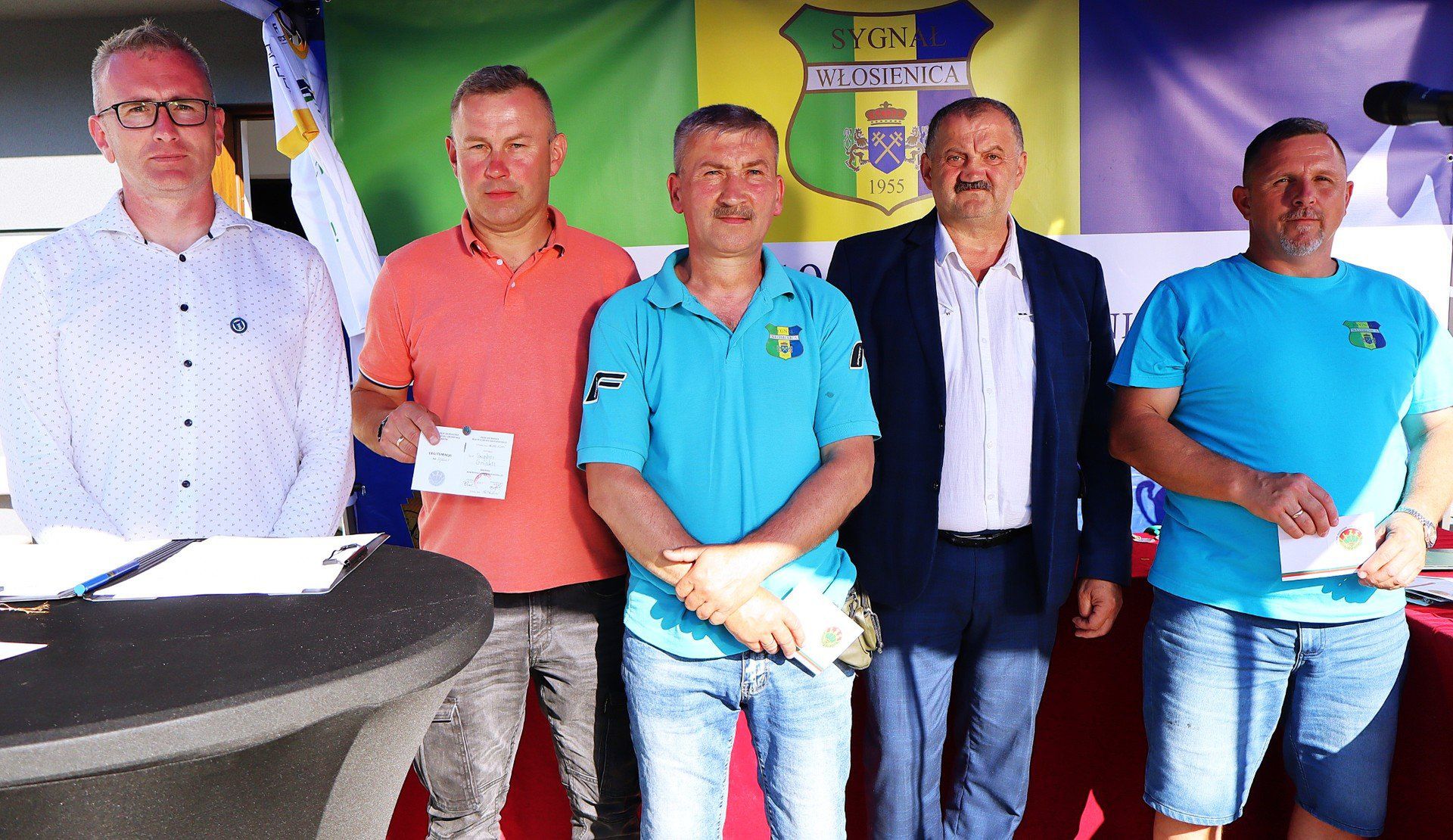 Podziękowania powędrowały do byłych i obecnych trenerów, działaczy, społeczników poświęcających klubowi swój prywatny czas i sponsorów.