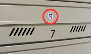 "R" na skrzynce. Ułatwienie, o którym mało kto wie