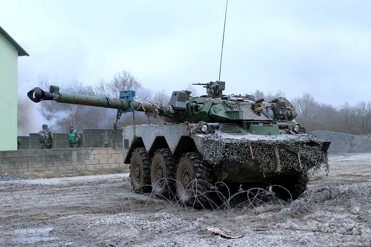 Są potężnie uzbrojone. Kolejna partia AMX-10RC dla Ukrainy