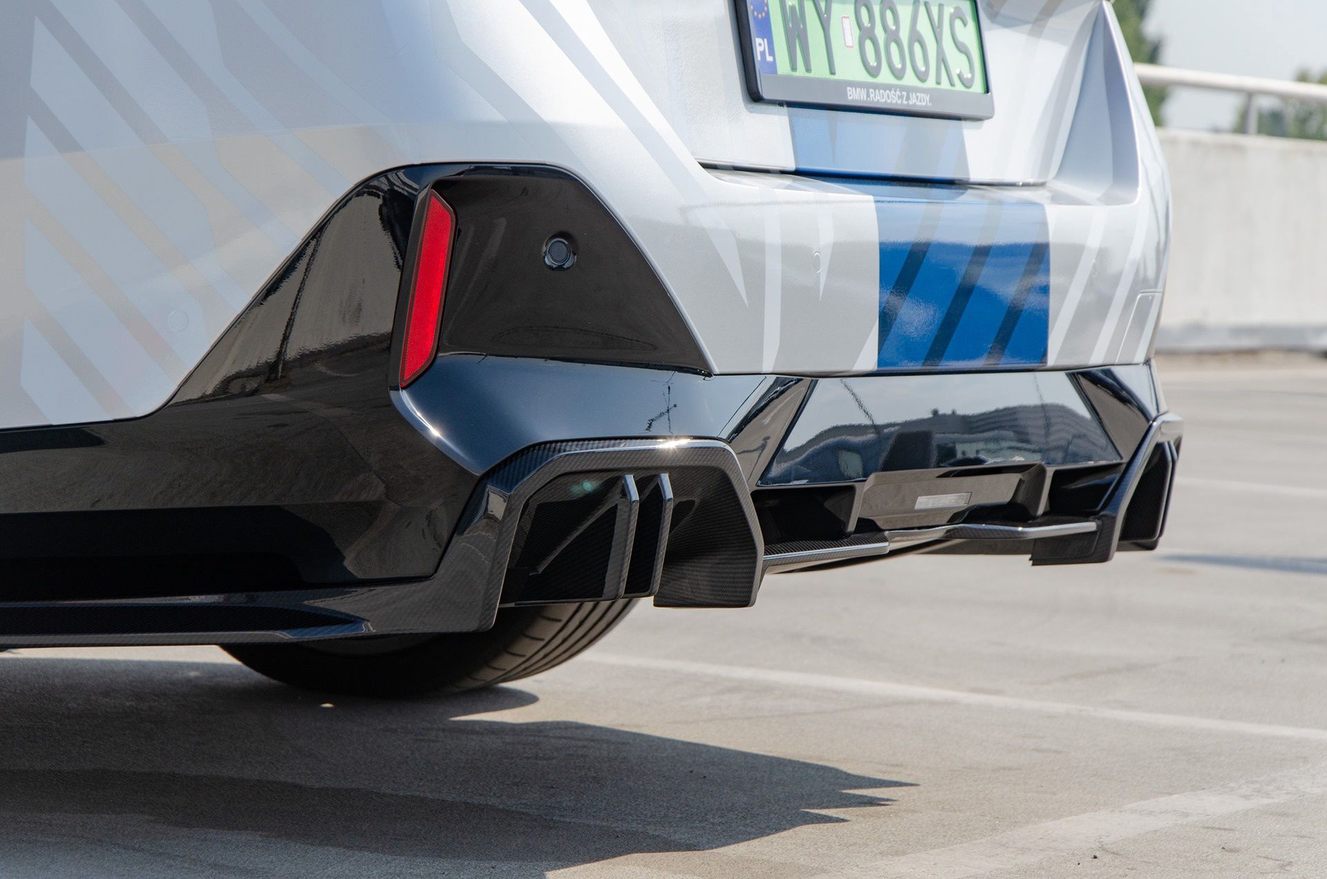 BMW i5 M60