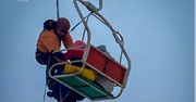 Awaria wyciągu krzesełkowego. Utknęło blisko 80 narciarzy, w tym dzieci
