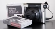 Fujifilm instax wide Monochrome – natychmiastowa czarnobiel w większym formacie