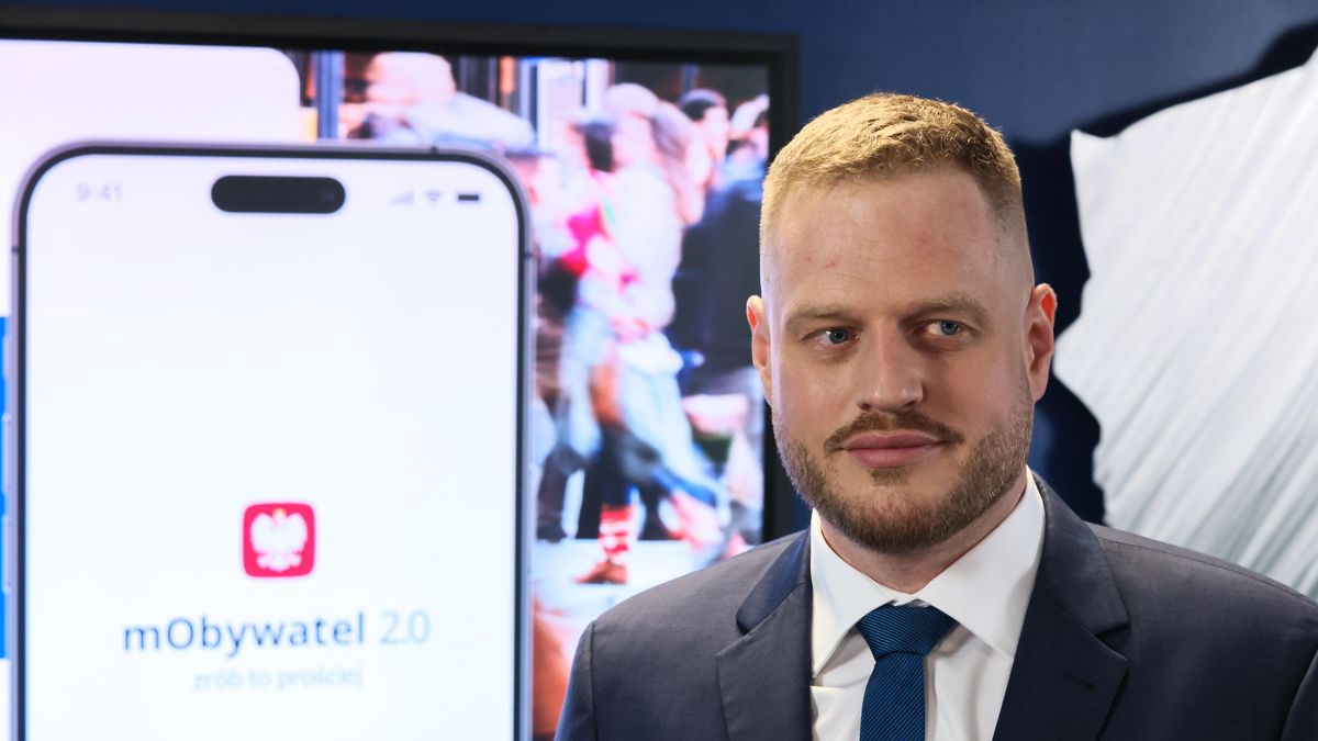 Janusz Cieszy�ski
Warszawa, 13.07.2023. Minister cyfryzacji Janusz Cieszy�ski podczas konferencji prasowej w Ministerstwie Cyfryzacji w Warszawie, 13 bm. Spotkanie dot. ustawy o e-administracji. (ls/zkoc) PAP/Leszek Szyma�ski
Leszek Szyma�ski
briefing prasowy, cyfryzacji, e administracja, e-administracja, e-administracji, konferencja, minister, mobywatel, polityk polityka, prasowa