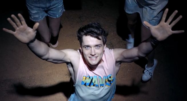 „#pocociteciuchy” w kampanii wiosenno-letniej kolekcji odzieży House (wideo)