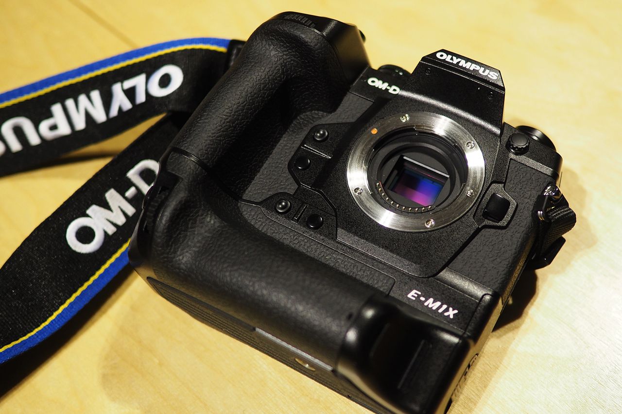 Olympus OM-D E-M1X