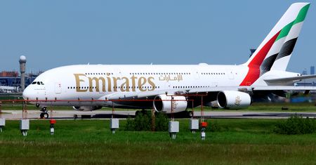 Emirates A380 zawrócił nad Rosją. Zamiast do USA poleciał do Londynu