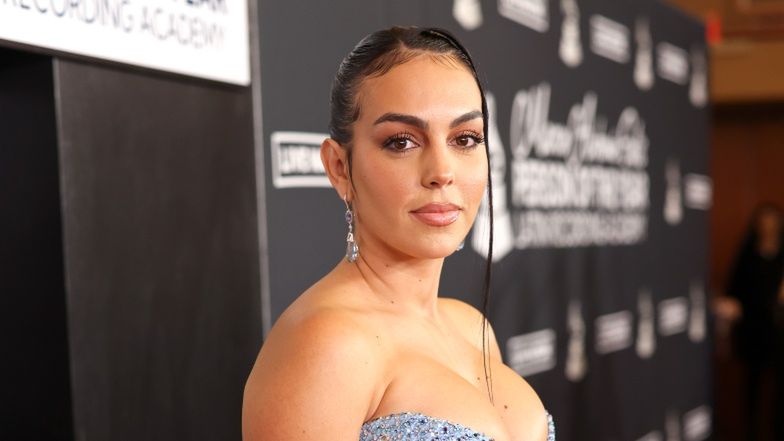 Georgina Rodriguez wygina się w bikini nad basenem w nowej willi