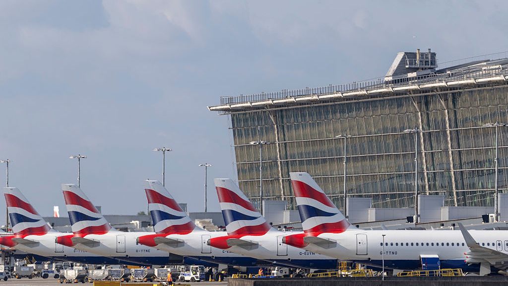Paraliż na europejskich lotniskach, m.in. Heathrow w Londynie