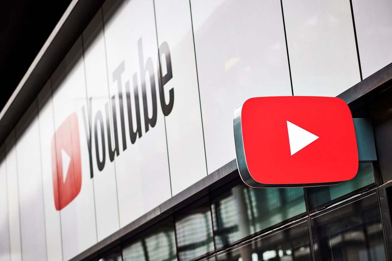 YouTube może zapłacić rekordową karę /fot. GettyImages