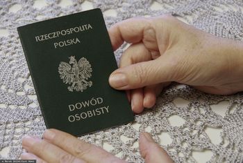 Nie tylko relikt przeszłości. "Zielona książeczka" może zwiększać emeryturę