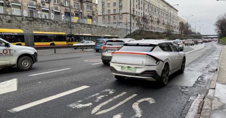 Prezydent wetuje przywilej dla "elektryków". Wszystko przez "wrzutkę"