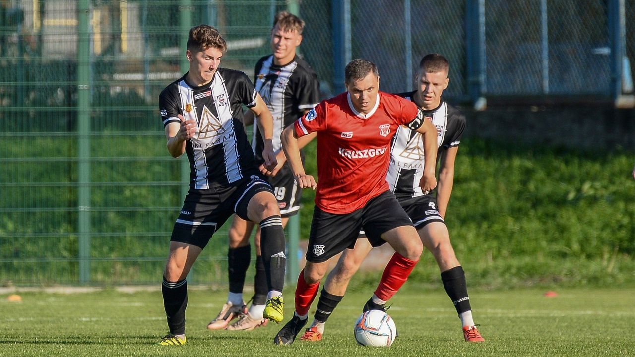 4. liga podkarpacka. Ikona klubu Tomasz Barycza po dziesięciu latach opuszcza Legion Pilzno