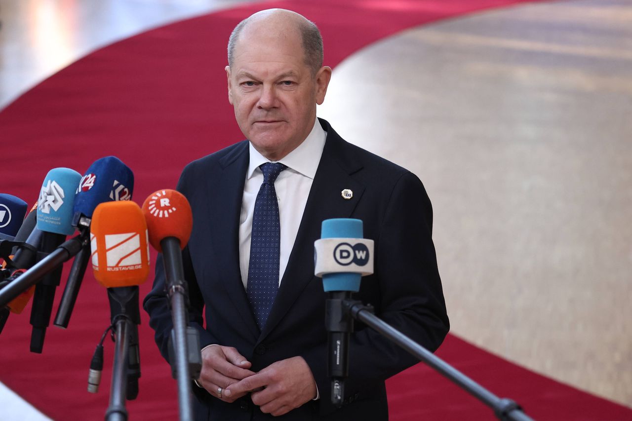 Scholz: Europa potrzebuje zaangażowania USA w odstraszanie nuklearne