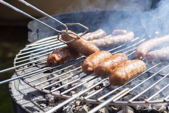 Szykujesz grill? Ten węgiel będzie najlepszym wyborem