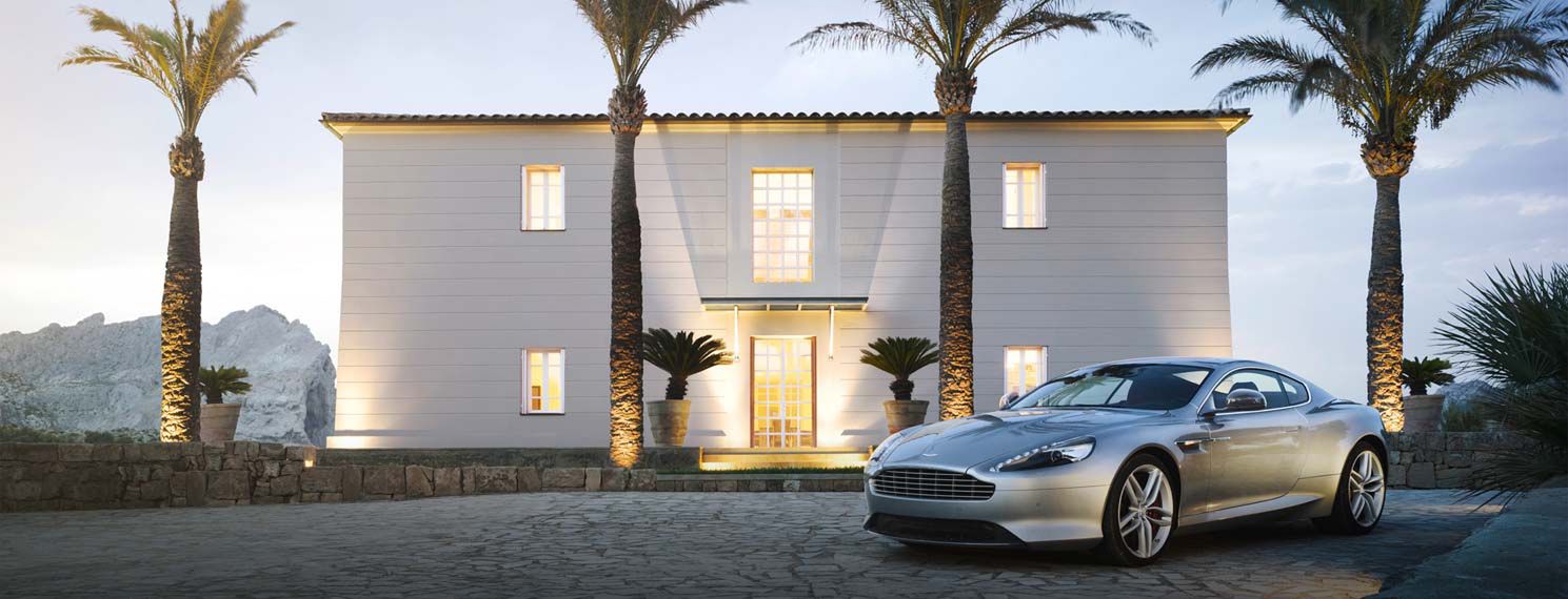 Aston Martin DB9