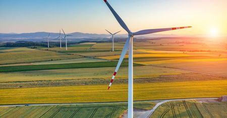 Santander Bank Polska zaprasza na cykl podcastów „Z nową energią o finansach”