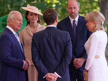 Wyszeptała coś do Kate Middleton. Ekspert wyczytał z ruchu warg