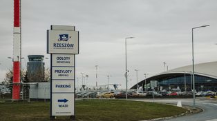 Wojsko postawione w stan gotowości. Dwa lotniska czasowo wstrzymane