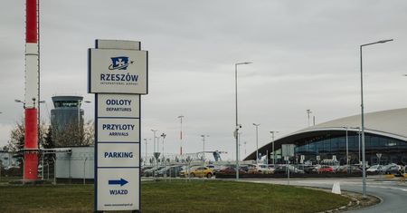 Wojsko postawione w stan gotowości. Dwa lotniska czasowo wstrzymane