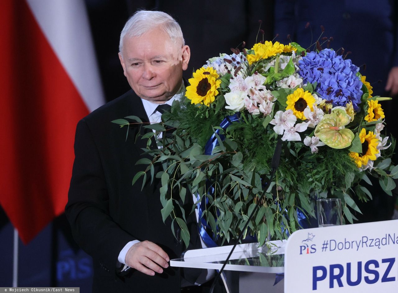 Kaczyński dostał prezenty. "Mam nadzieję, że jeszcze do państwa trafię"