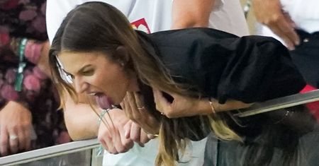 Zawzięta Anna Lewandowska KIBICUJE NASZYM na Stadionie Narodowym (ZDJĘCIA)