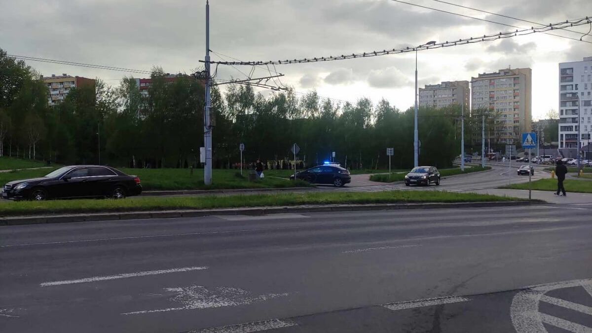 Potrącenie rowerzysty na rondzie Berbeckiego