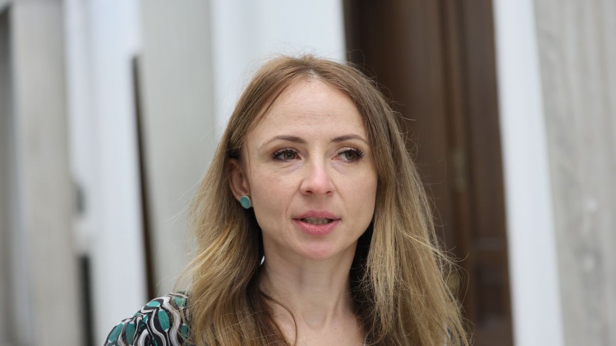 Minister rodziny, pracy i polityki społecznej Agnieszka Dziemianowicz-Bąk