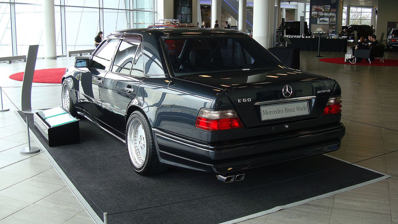 MERCEDES AMG E60 LIMITED 1996