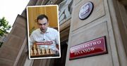 Minister finansów zaprasza na partyjkę szachów. "Będzie można zadać trudne pytanie"
