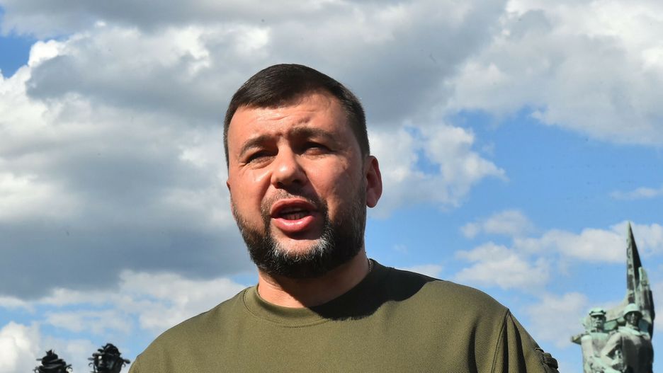 Ukraina - archDenis Pushilin, leader of the separatists in the self-proclaimed Donetsk People's Republic (DNR), speaks to journalists in Donetsk on July 13, 2022, amid the ongoing Russian military action in Ukraine. (Photo by Olga MALTSEVA / AFP)OLGA MALTSEVA