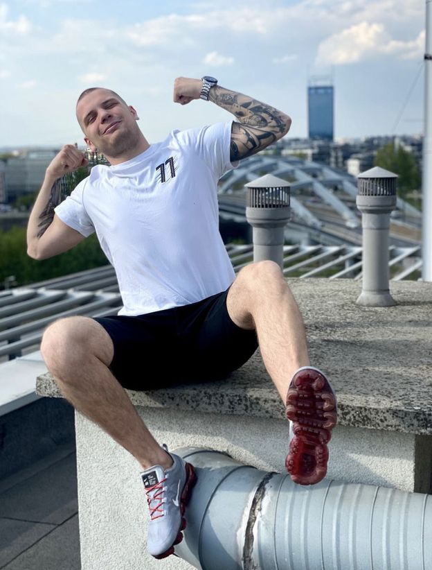 Kim jest Budda? Nie miał łatwego życia: ojciec skończył jako bezdomny alkoholik, a matka wyrzuciła go z mieszkania