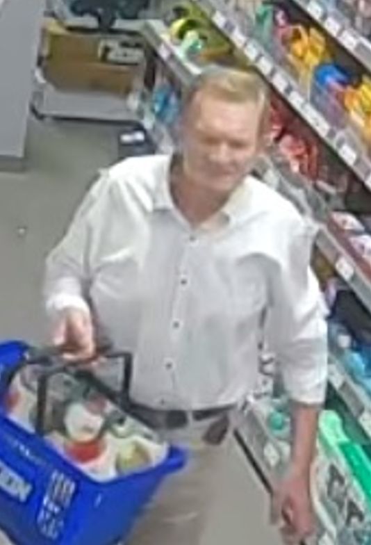 Policjanci szukają tego mężczyzny.