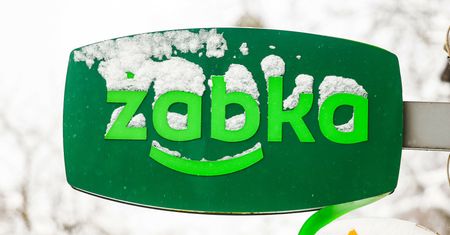 Nowość w Żabce rozlewa się po sieci. Kubek za 7,99 zł
