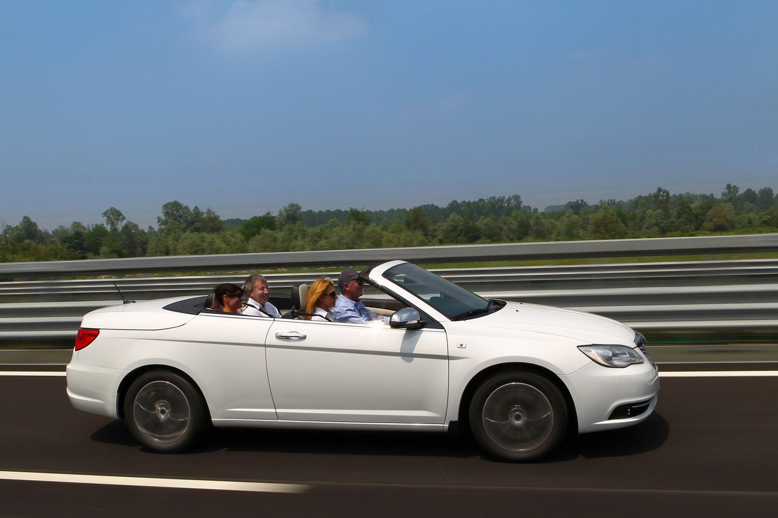 2013 Lancia Flavia - obszerna galeria włoszki z amerykańskimi korzeniami 66