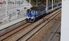 Słychać było rosyjski hymn. Nocny paraliż na torach