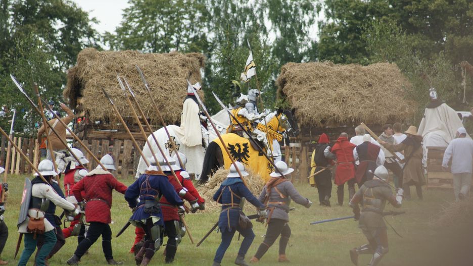 Inscenizacja wydarzeń historycznych wygląda realistycznie