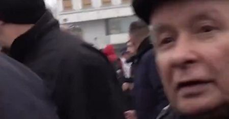 Kaczyński zwyzywał protestującego. Giertych zimno: Rasa panów