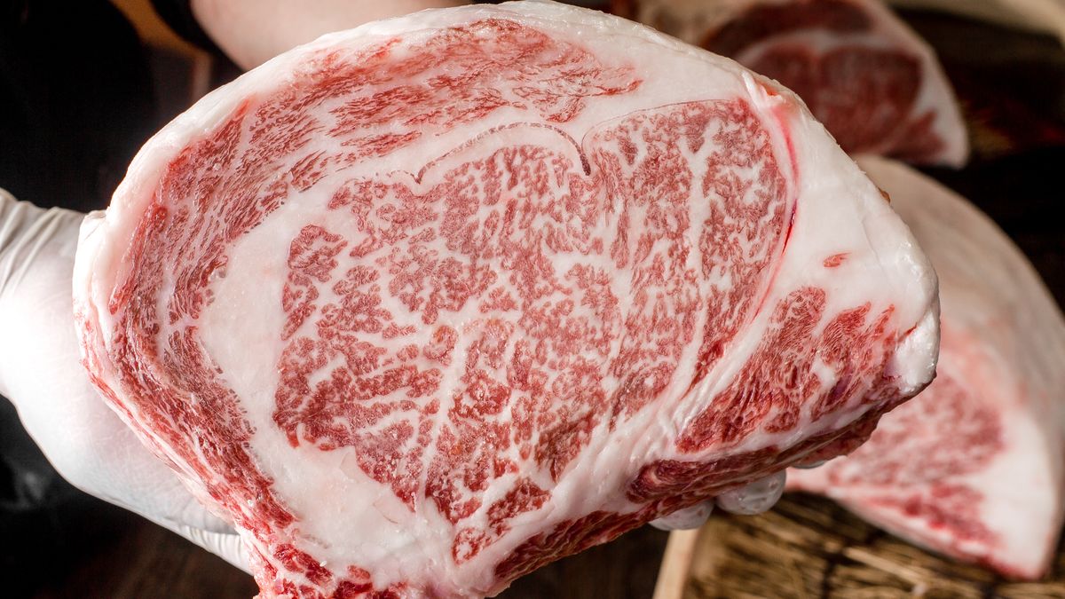 Japońska wołowina z okolic miasta Kobe od lat uchodzi za rarytas